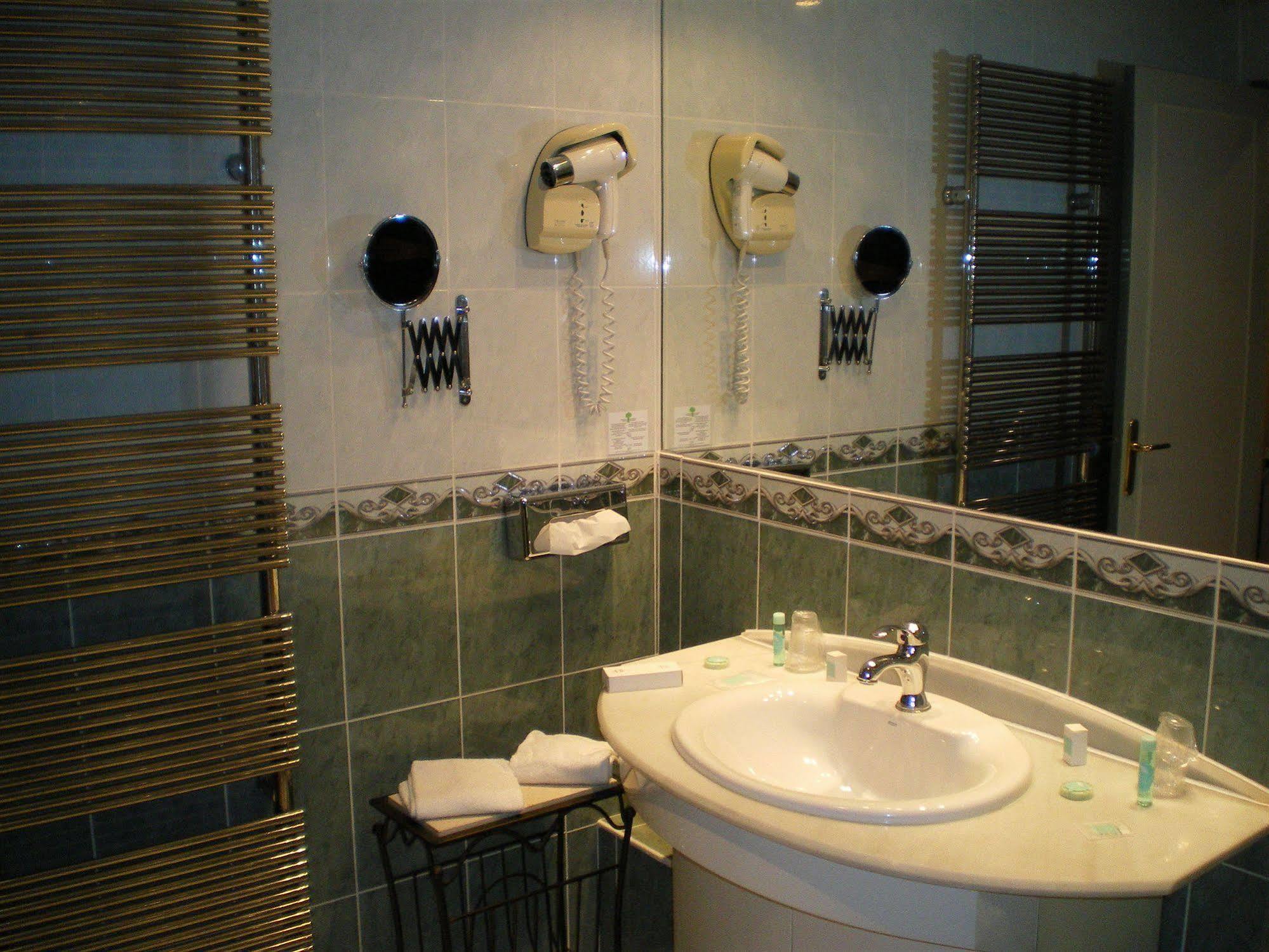 Hotel Le Maxime - Best Western Signature Collection Auxerre Zewnętrze zdjęcie